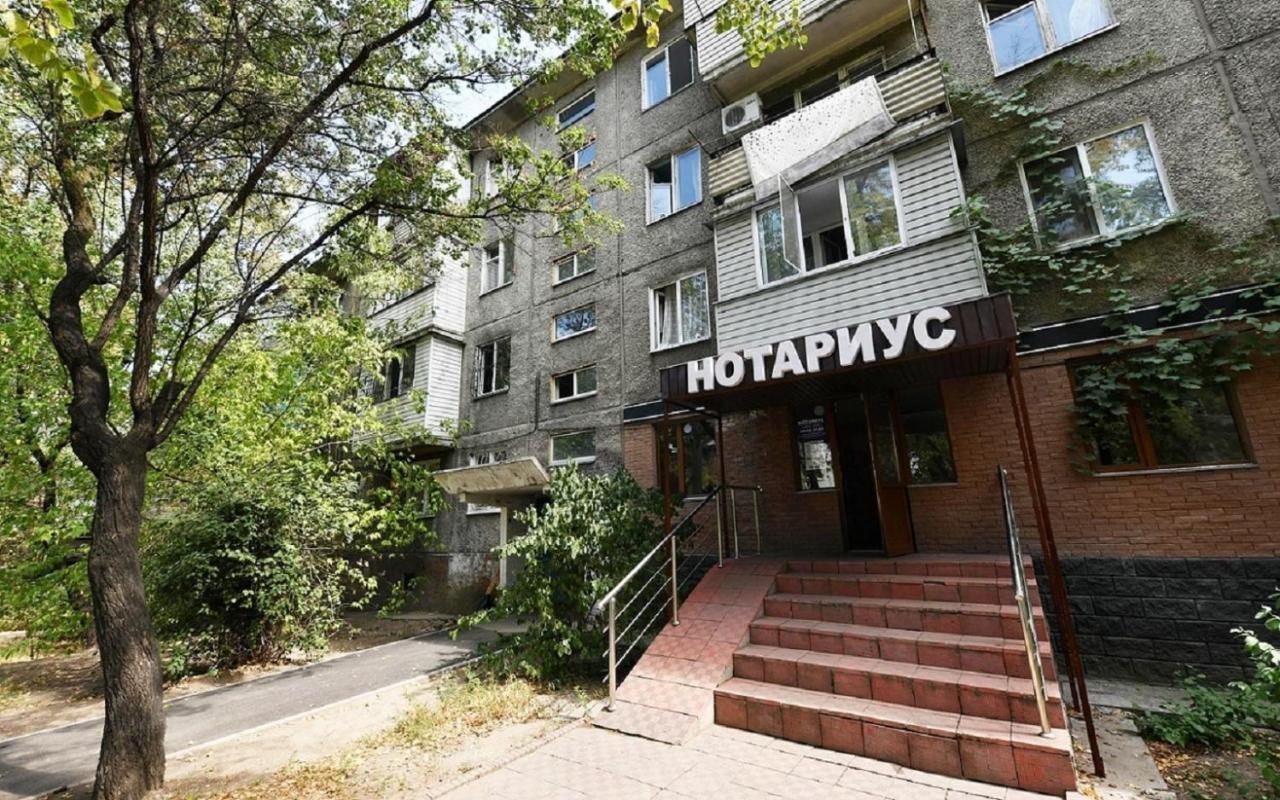 Апартаменты 11-Й Микрорайон, 4 アルマトイ エクステリア 写真